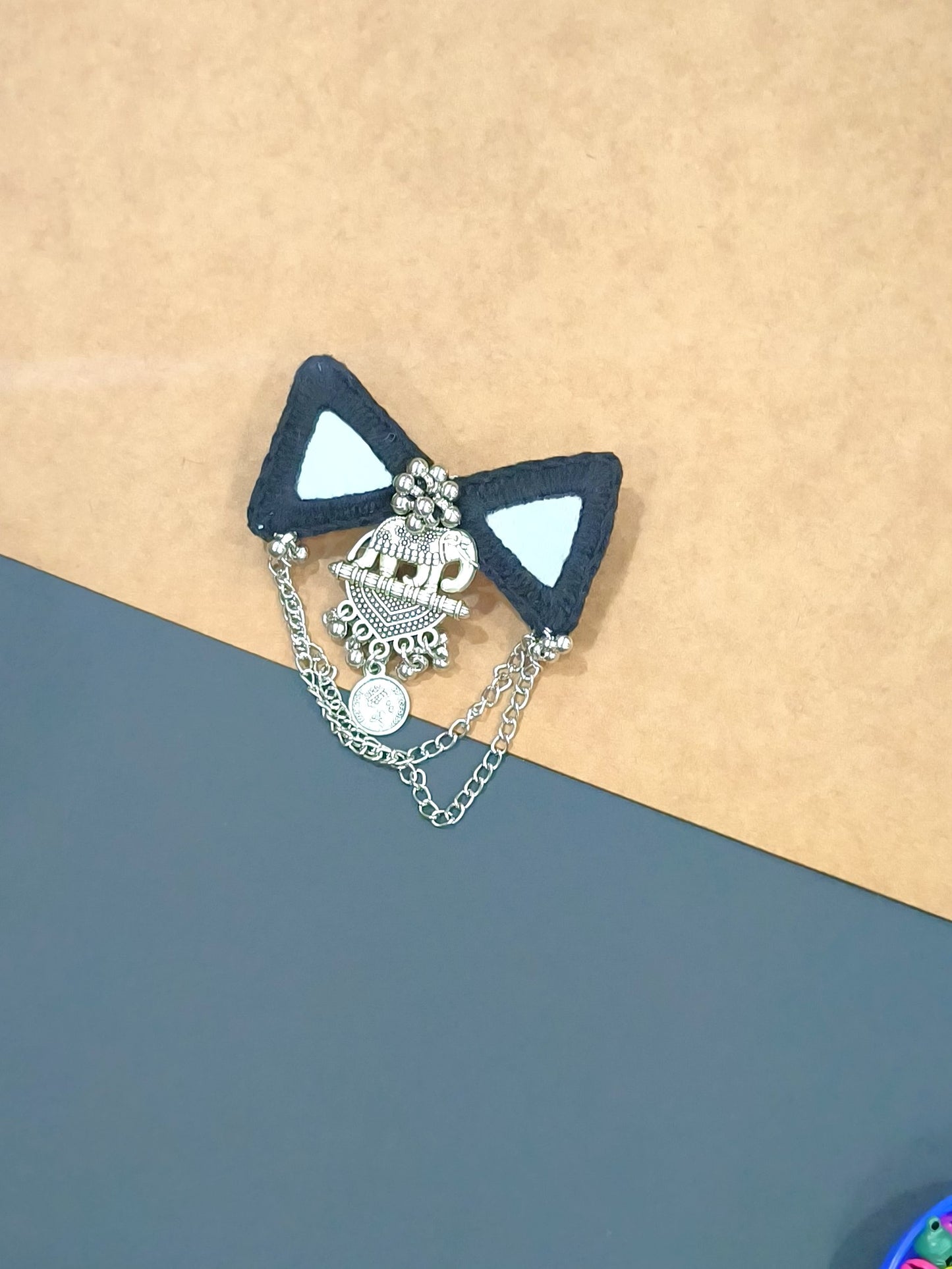 GAJRAJ Black Thread Mirror work Hair Pin