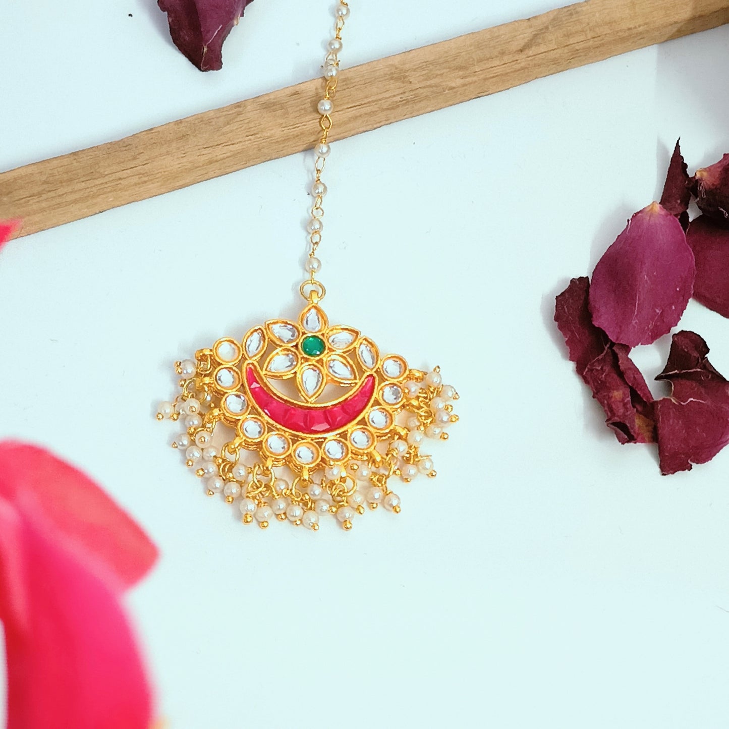 "ANSIKA" Gold Plated Rubi Kundan chand mangtikka With Pearls